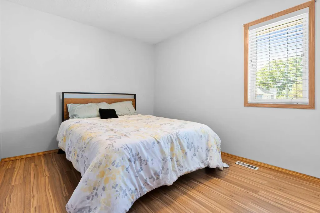 150 Balsam Crescent Olds AB T4H 1M4