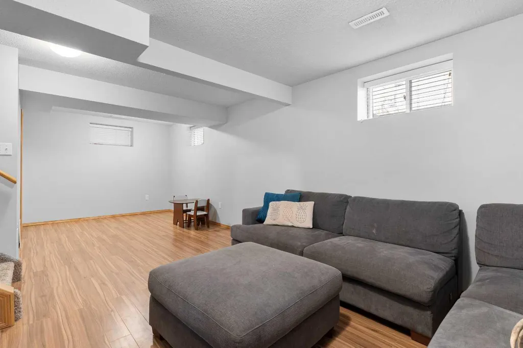 150 Balsam Crescent Olds AB T4H 1M4