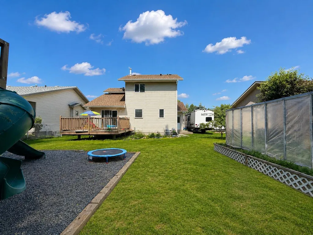 150 Balsam Crescent Olds AB T4H 1M4
