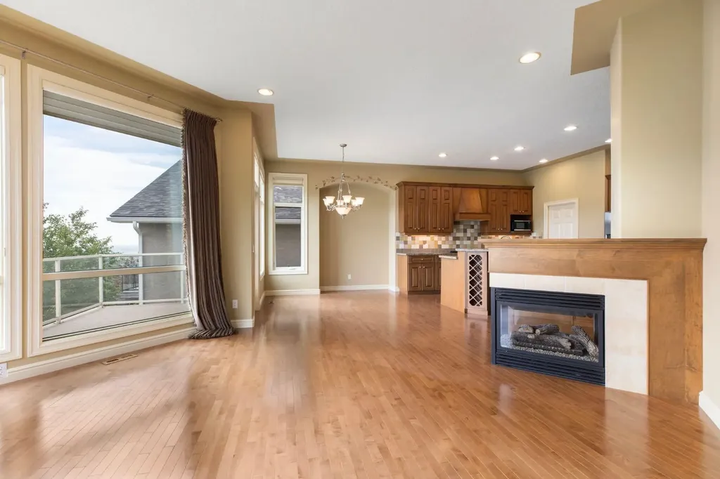 131 Gleneagles Terrace Cochrane AB T4C 1W6