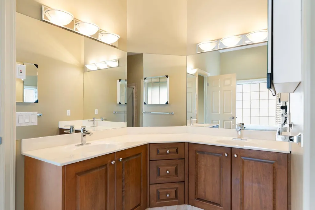 131 Gleneagles Terrace Cochrane AB T4C 1W6