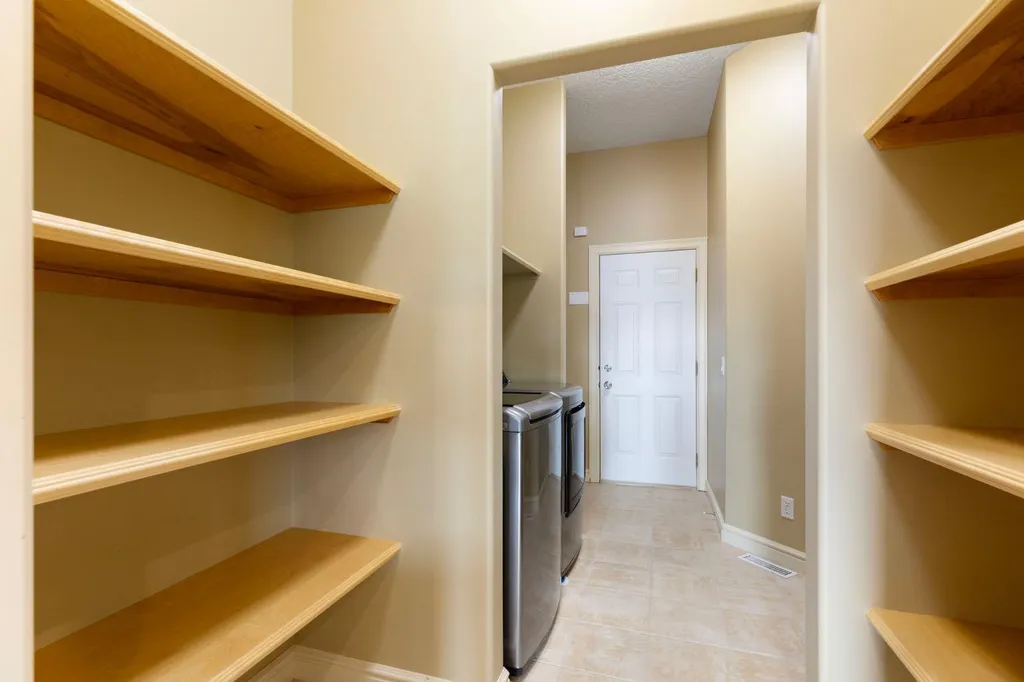 131 Gleneagles Terrace Cochrane AB T4C 1W6
