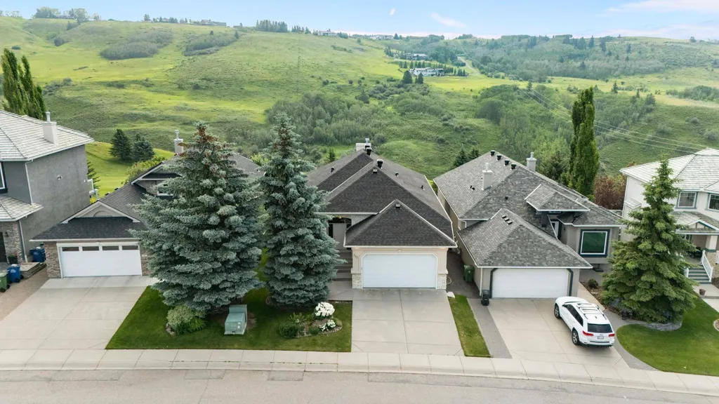 131 Gleneagles Terrace Cochrane AB T4C 1W6
