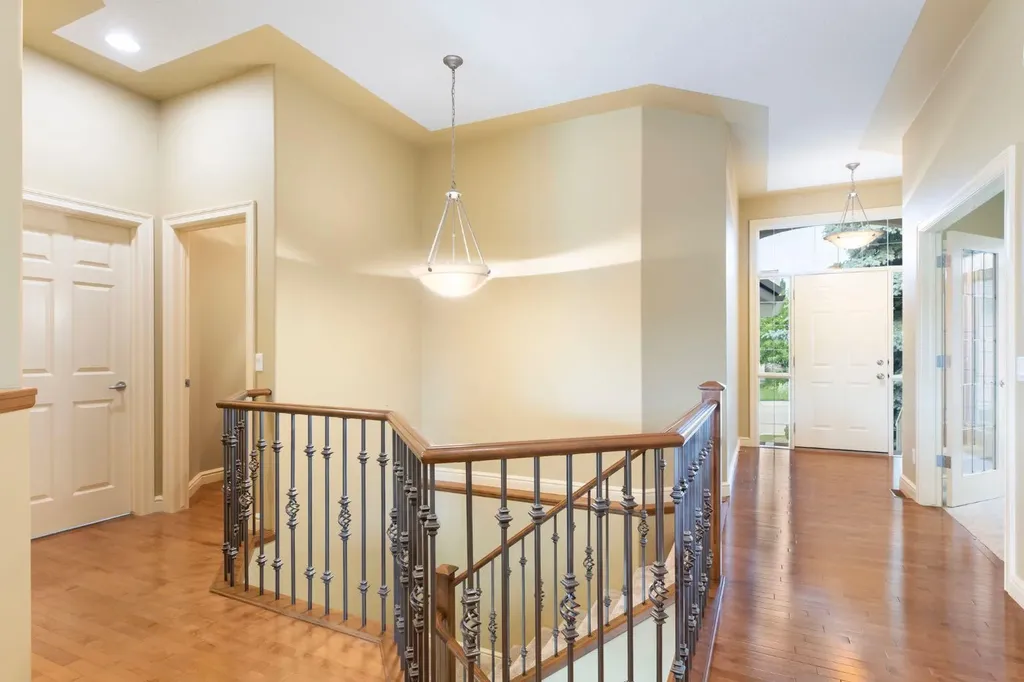 131 Gleneagles Terrace Cochrane AB T4C 1W6