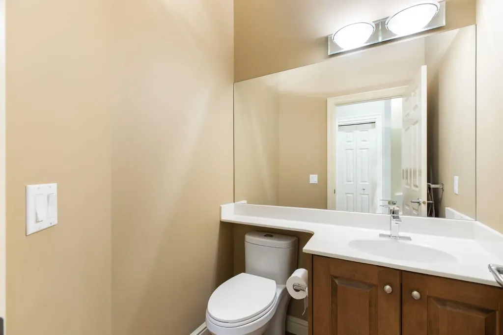 131 Gleneagles Terrace Cochrane AB T4C 1W6