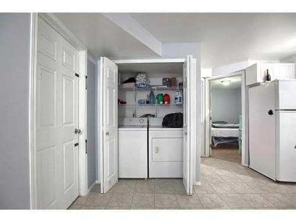 220 16 Street E Brooks AB T1R 1K3