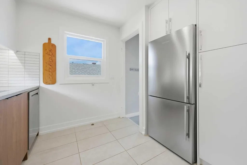 2119 22 Avenue SW Calgary AB T2T 0S6