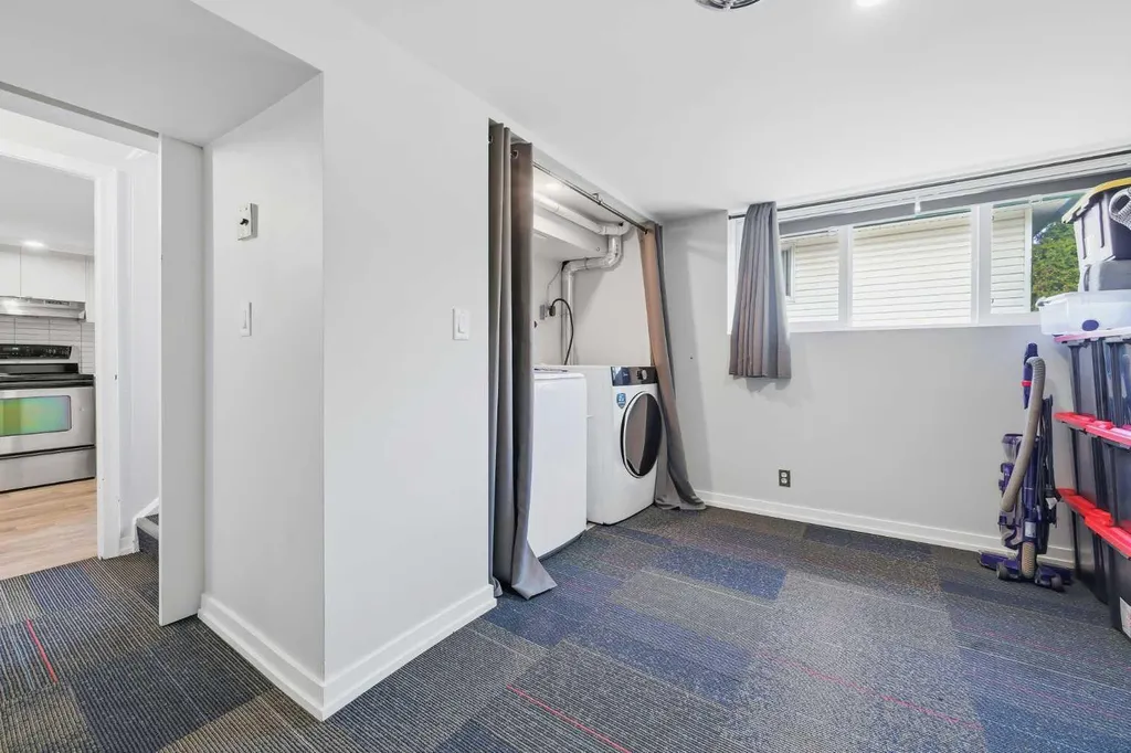 2119 22 Avenue SW Calgary AB T2T 0S6