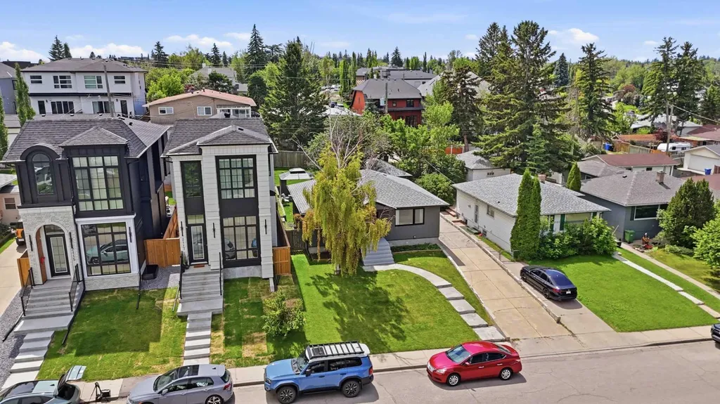 2119 22 Avenue SW Calgary AB T2T 0S6