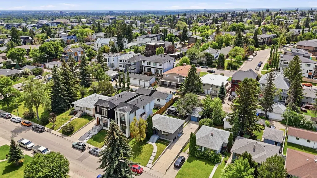 2119 22 Avenue SW Calgary AB T2T 0S6