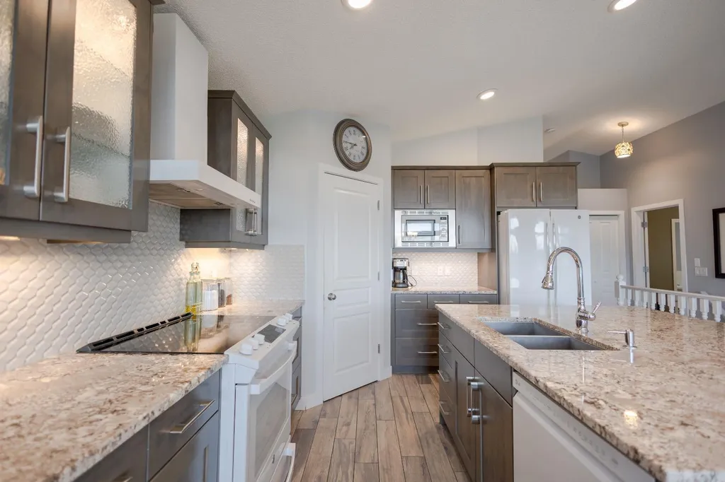 106 Arbour Ridge Close NW Calgary AB T3G4M5