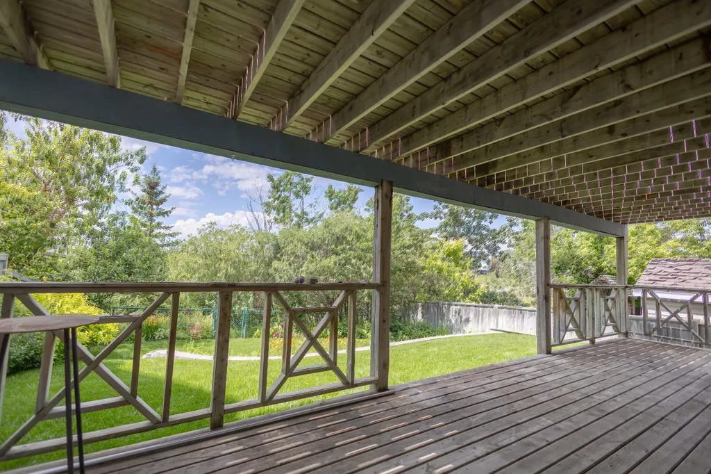 106 Arbour Ridge Close NW Calgary AB T3G4M5