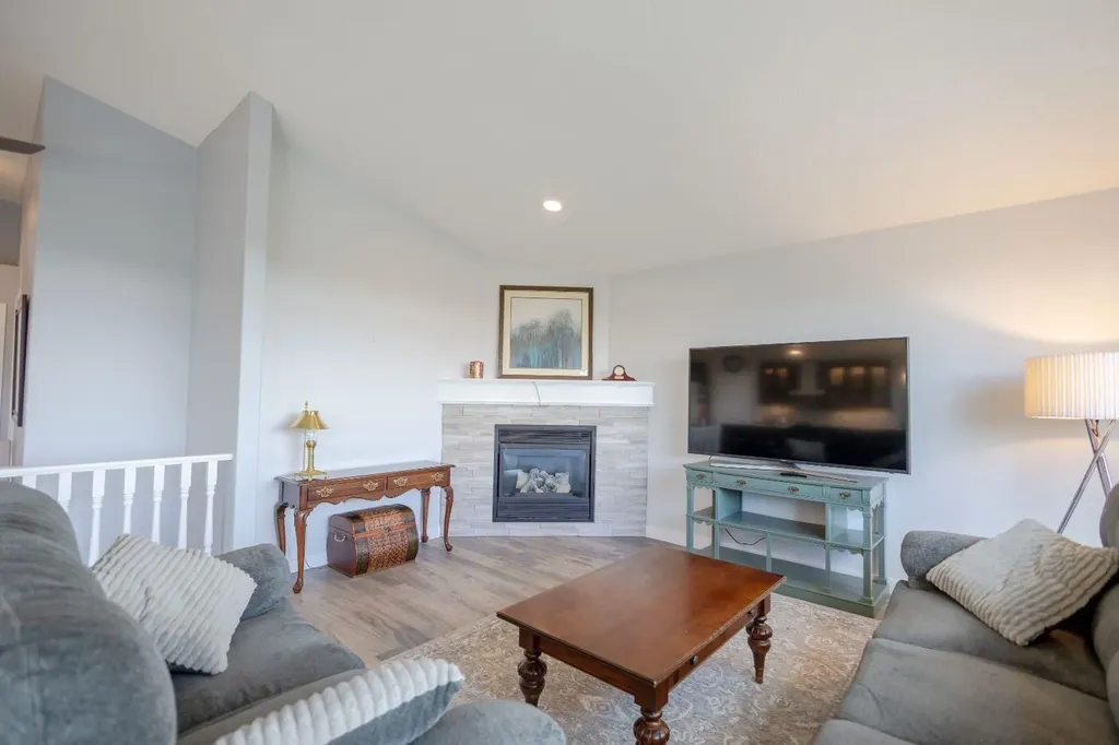 106 Arbour Ridge Close NW Calgary AB T3G4M5