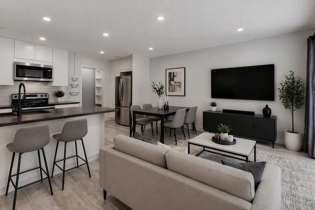 3525 43 Street SW Calgary AB T3E3P4