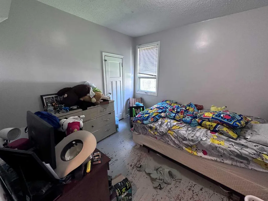 225 2 Avenue W Cardston AB T0K0K0