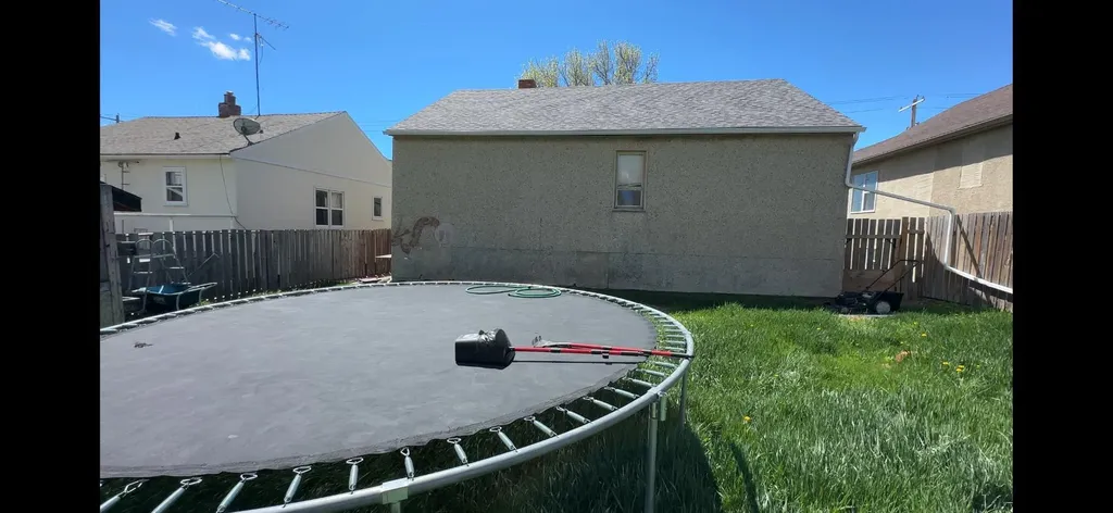 225 2 Avenue W Cardston AB T0K0K0