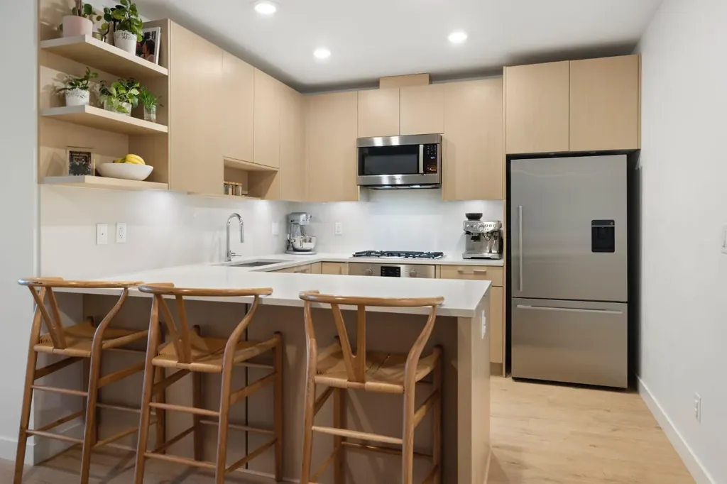 88 9 Street NE Calgary AB T2E 4E1