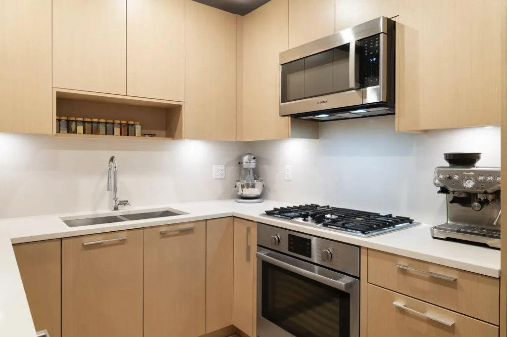 88 9 Street NE Calgary AB T2E 4E1