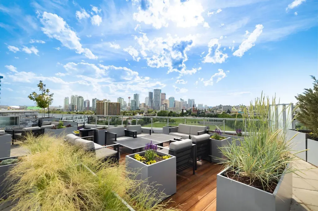 88 9 Street NE Calgary AB T2E 4E1