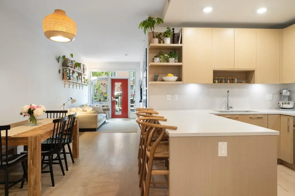 88 9 Street NE Calgary AB T2E 4E1