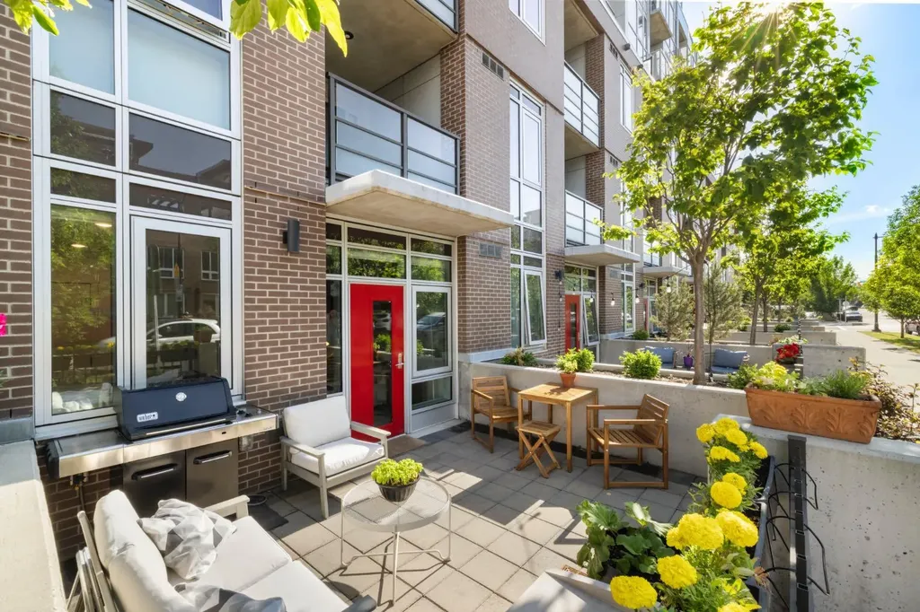 88 9 Street NE Calgary AB T2E 4E1