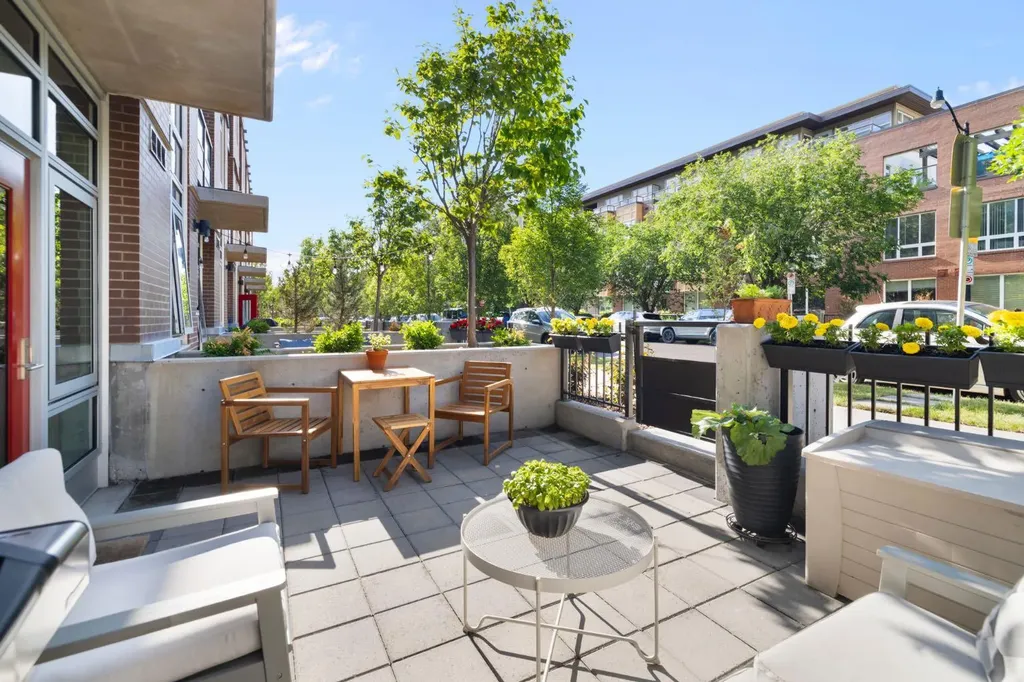 88 9 Street NE Calgary AB T2E 4E1