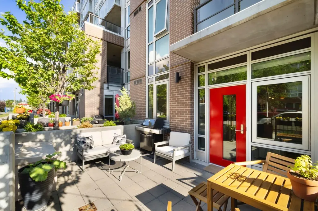 88 9 Street NE Calgary AB T2E 4E1
