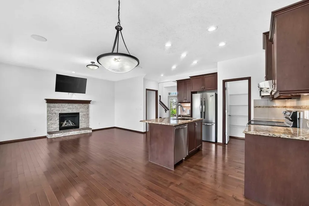 2275 Brightoncrest Common SE Calgary AB T2Z 1E8