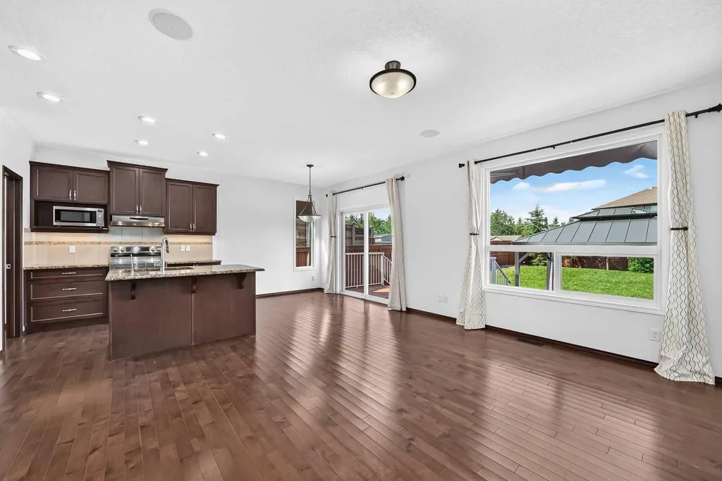 2275 Brightoncrest Common SE Calgary AB T2Z 1E8