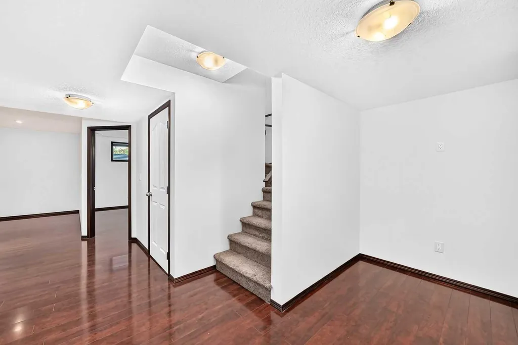 2275 Brightoncrest Common SE Calgary AB T2Z 1E8