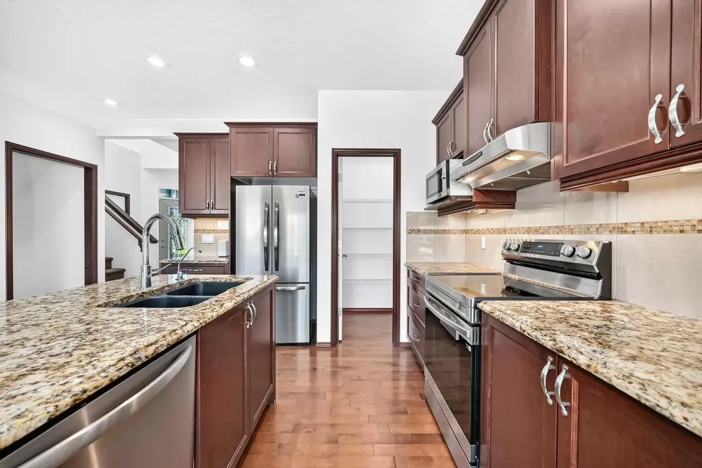 2275 Brightoncrest Common SE Calgary AB T2Z 1E8