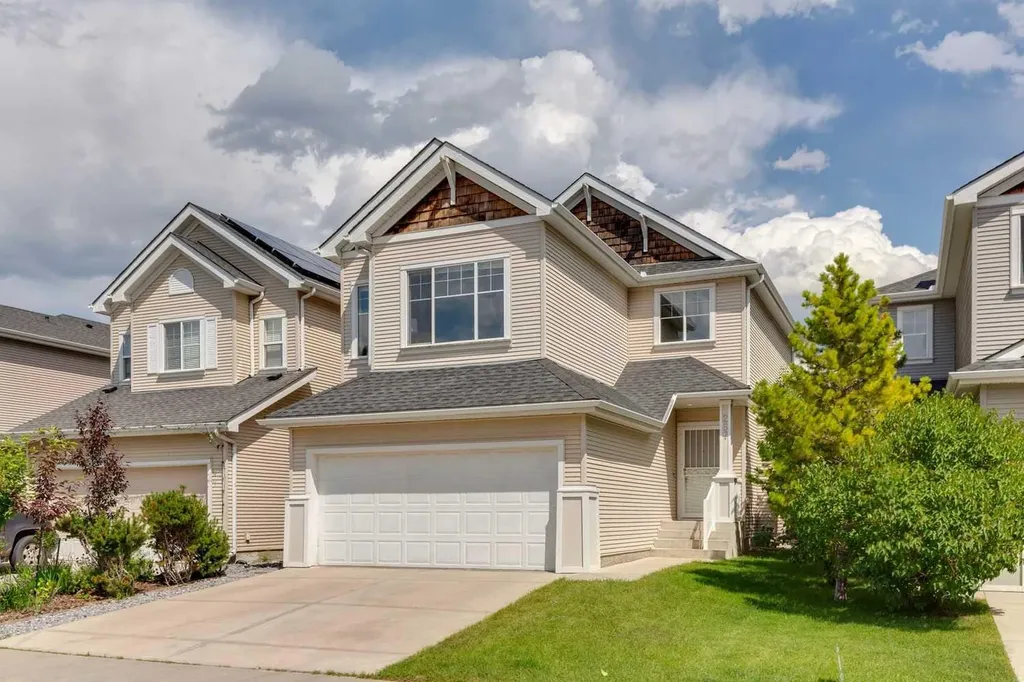 257 Cougartown Circle SW Calgary AB T3H 0A2