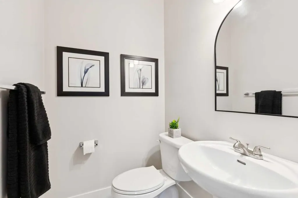 257 Cougartown Circle SW Calgary AB T3H 0A2