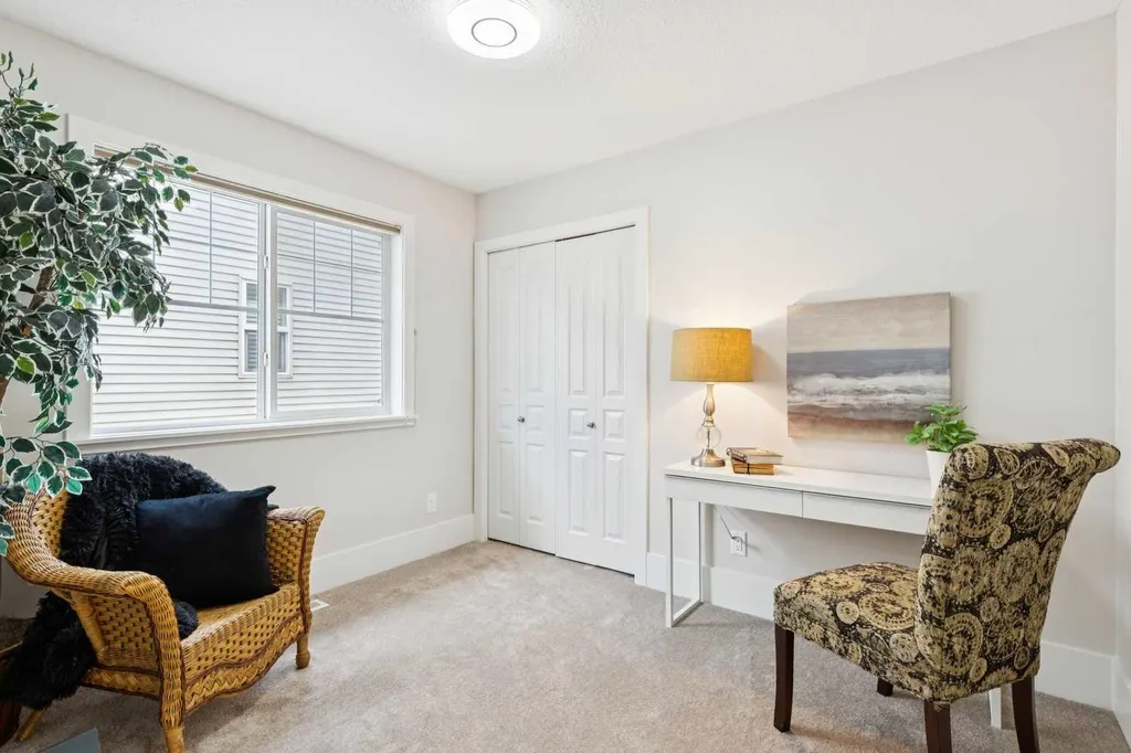257 Cougartown Circle SW Calgary AB T3H 0A2