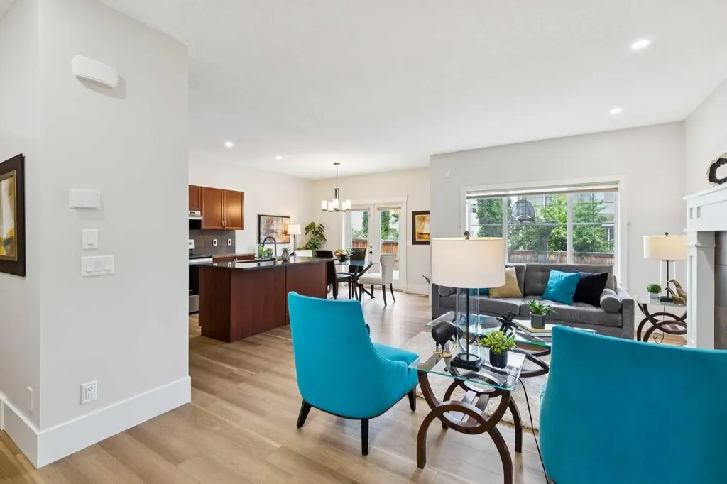 257 Cougartown Circle SW Calgary AB T3H 0A2