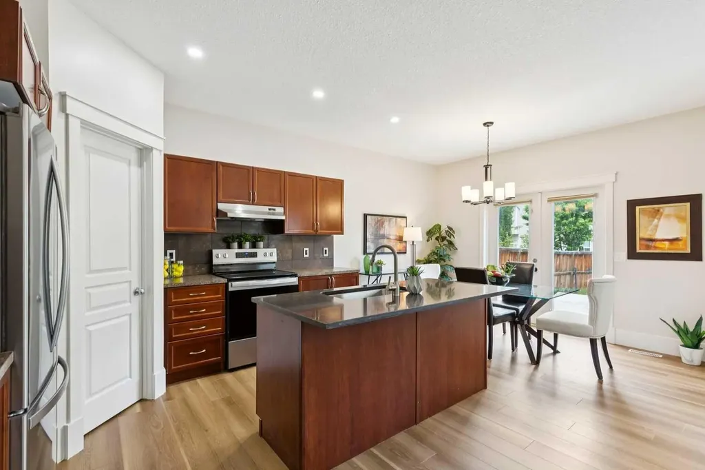 257 Cougartown Circle SW Calgary AB T3H 0A2