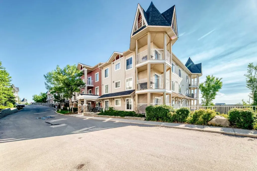 70 Panamount Drive NW Calgary AB T3K 6K6