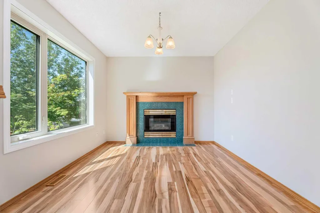 14 Easterbrook Place SE Airdrie AB T4B 2H2