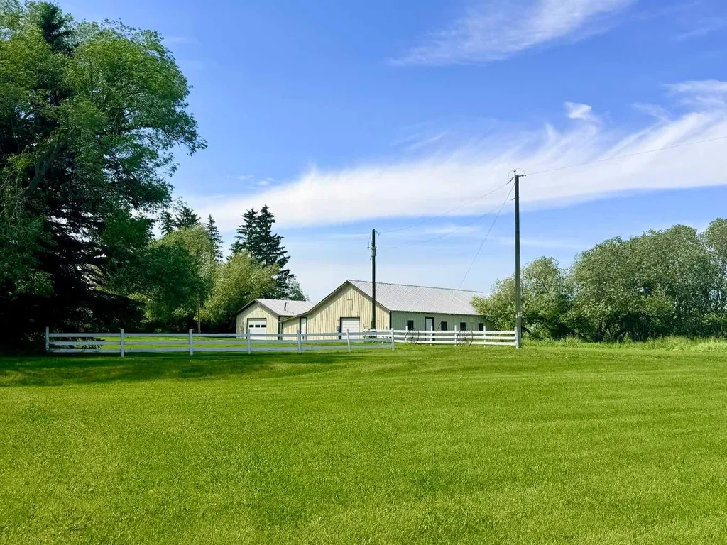 40108 Range Road 35 Rural Lacombe County AB T0M 0X0