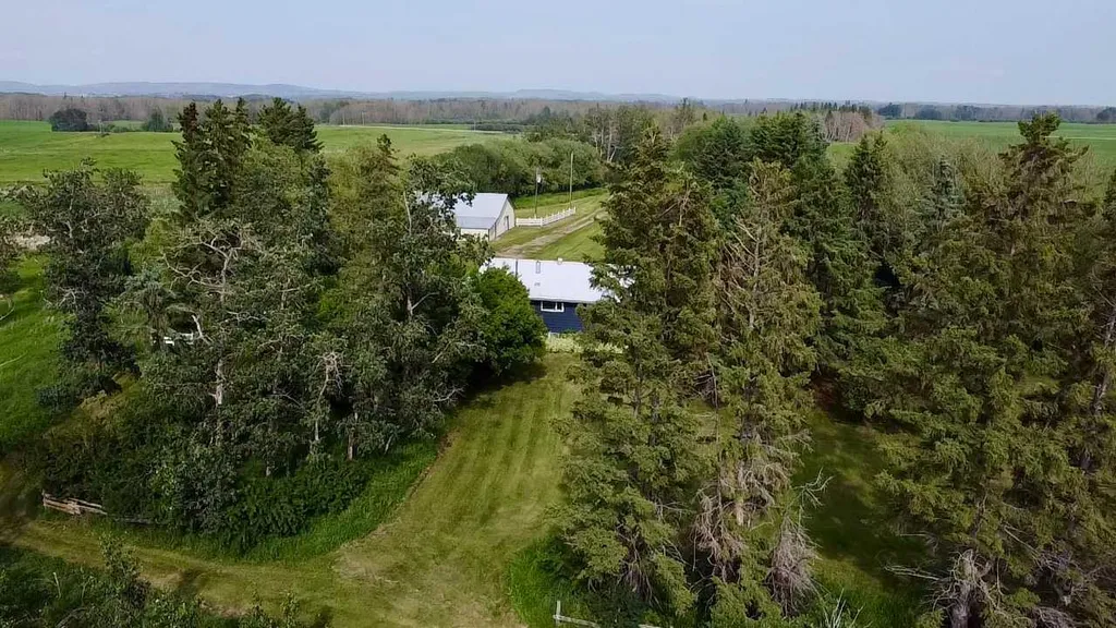 40108 Range Road 35 Rural Lacombe County AB T0M 0X0