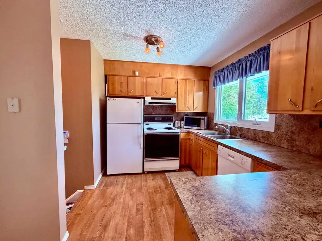 40108 Range Road 35 Rural Lacombe County AB T0M 0X0