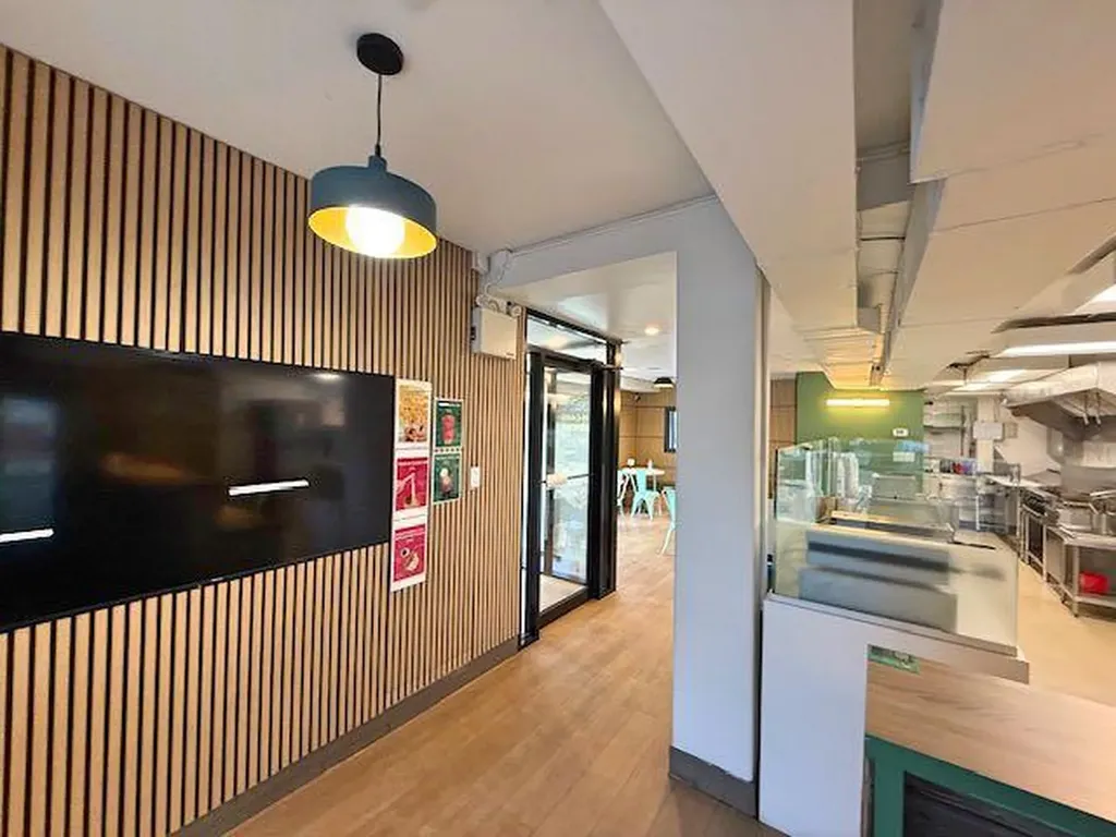 2015 4 Street SW Calgary AB T2S 1W6