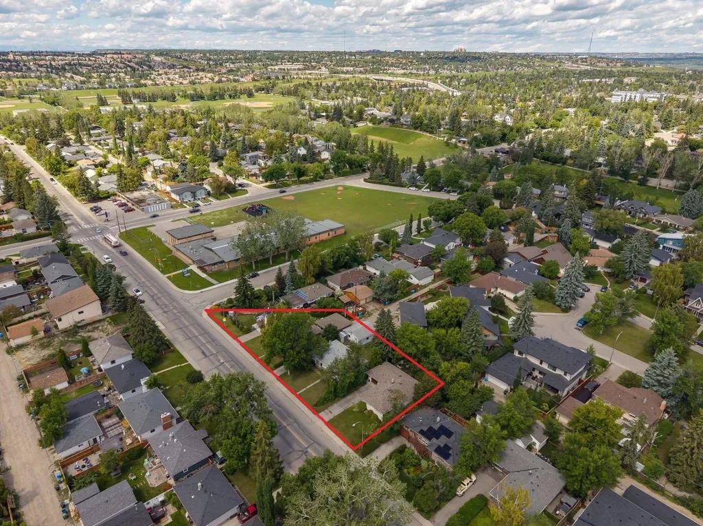 4520 26 Avenue SW Calgary AB T3E0P9