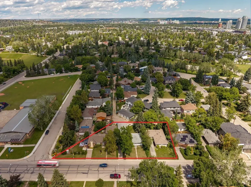 4520 26 Avenue SW Calgary AB T3E0P9