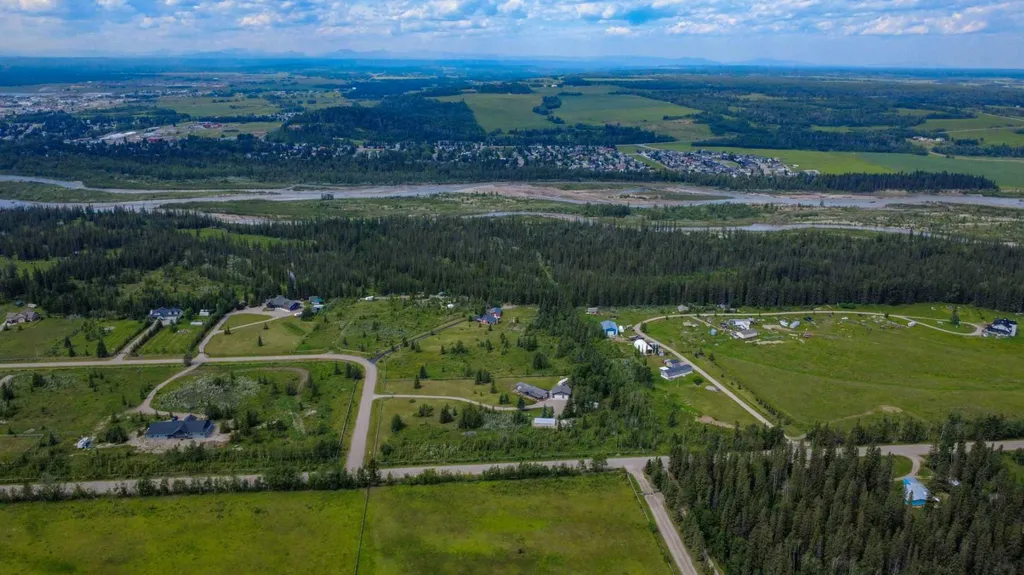 33052 Range Road 52 Rural Mountain View County AB T0M 1X0