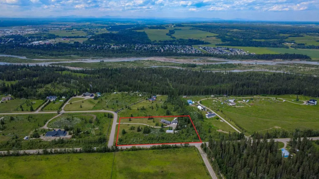 33052 Range Road 52 Rural Mountain View County AB T0M 1X0