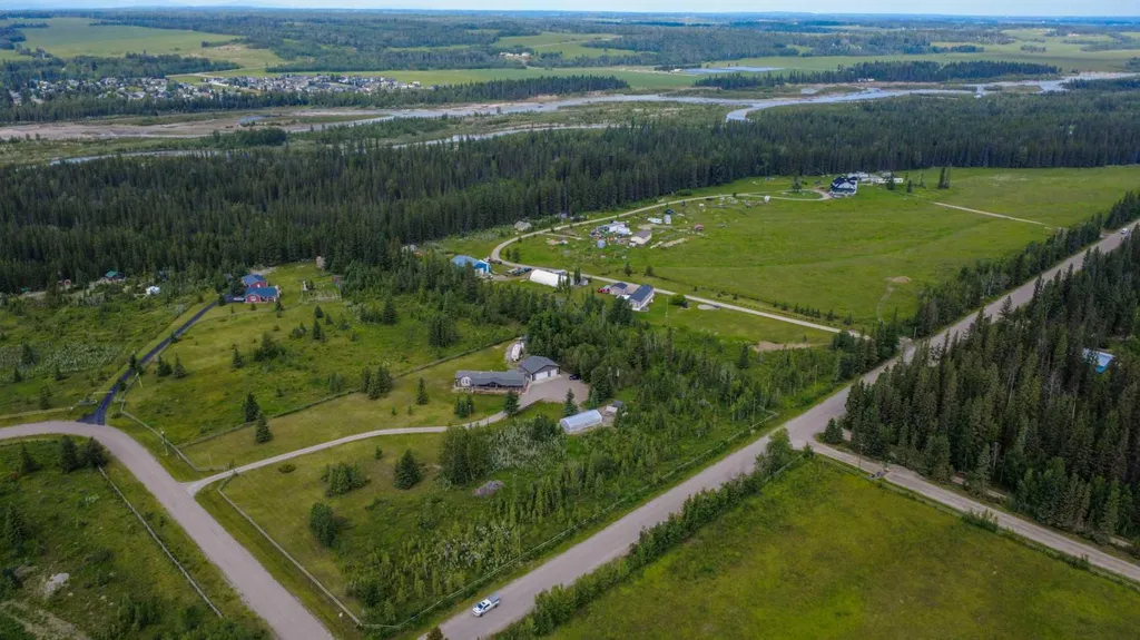 33052 Range Road 52 Rural Mountain View County AB T0M 1X0