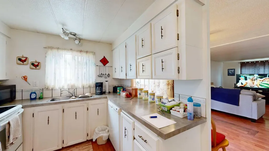 4822 58 Street Stettler AB T4K1B6