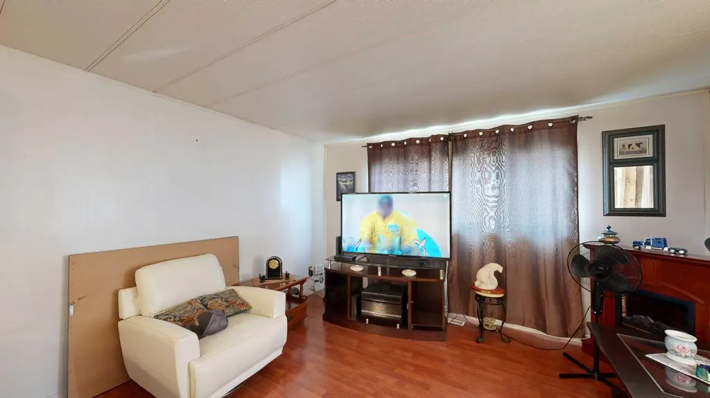 4822 58 Street Stettler AB T4K1B6