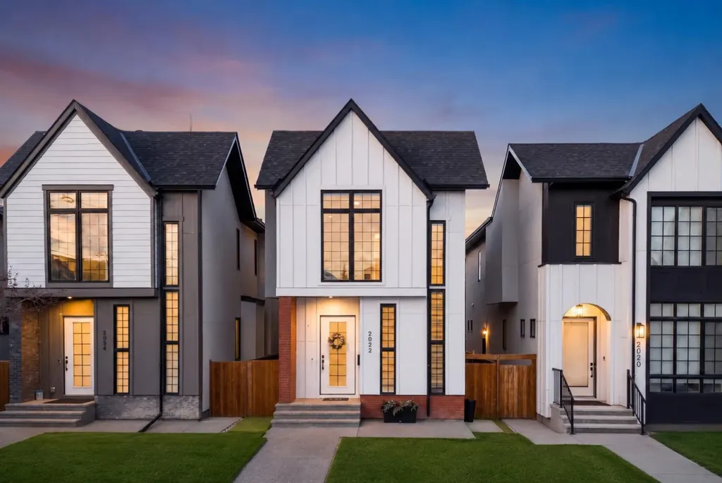 2022 50 Avenue SW Calgary AB T2T2W3